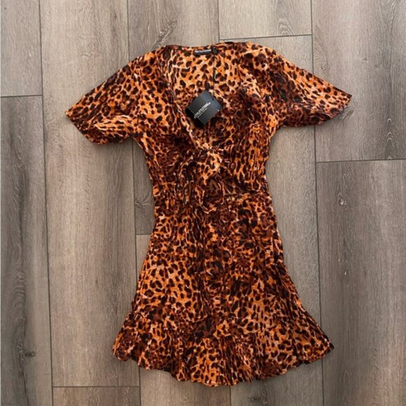 Pretty Little Thing Leopard Print Front Tie Dress Size 6 - Picture 5 of 5